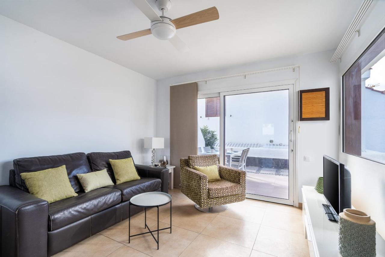 Bonito Bungalow Con Piscina Junto A La Playa San Bartolome Bagian luar foto